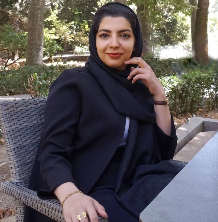زهرا اکرمی